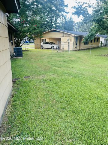508 Queen Park Circle, Jackson, MS 39209