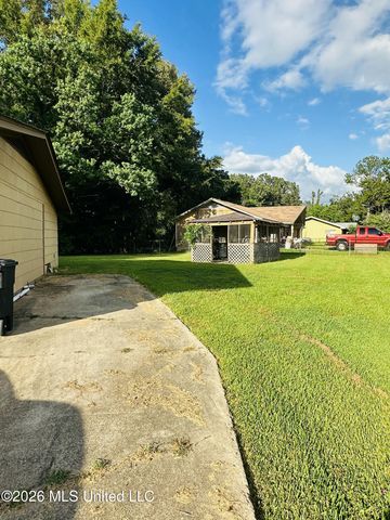 508 Queen Park Circle, Jackson, MS 39209