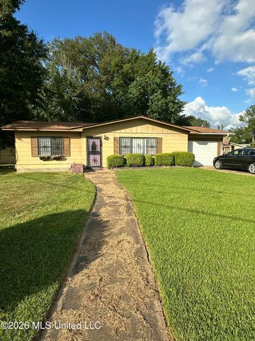 508 Queen Park Circle, Jackson, MS 39209