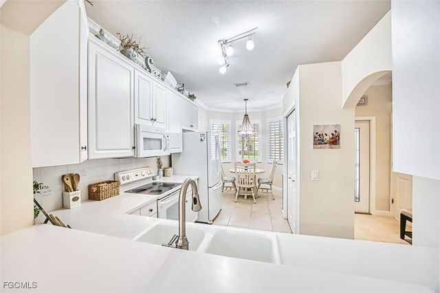 7905 Summer Lake CT, Fort Myers, FL 33907