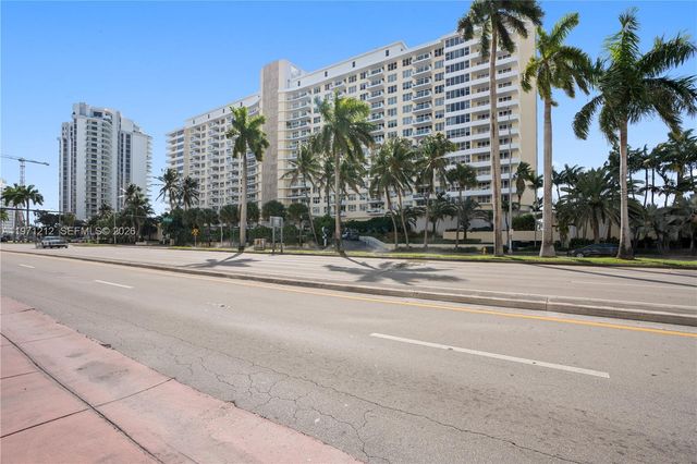 5600 Collins Ave 16Y, Miami Beach, FL 33140