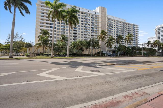 5600 Collins Ave 16Y, Miami Beach, FL 33140