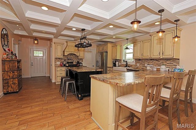 121 Missouri Street, Benton, MO 63736