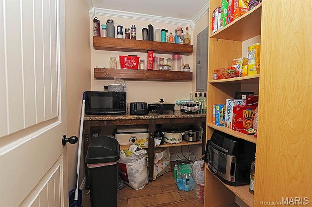 121 Missouri Street, Benton, MO 63736