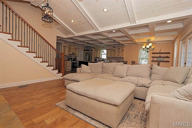 121 Missouri Street, Benton, MO 63736