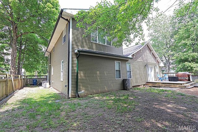 121 Missouri Street, Benton, MO 63736