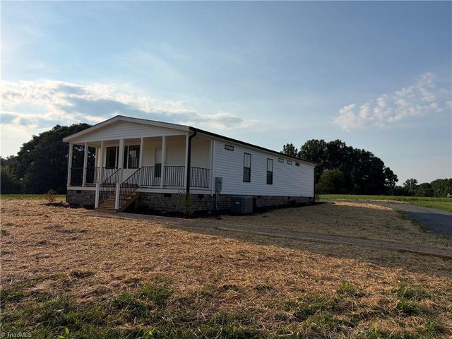 1250 Austin Little Mountain Road, Ronda, NC 28670