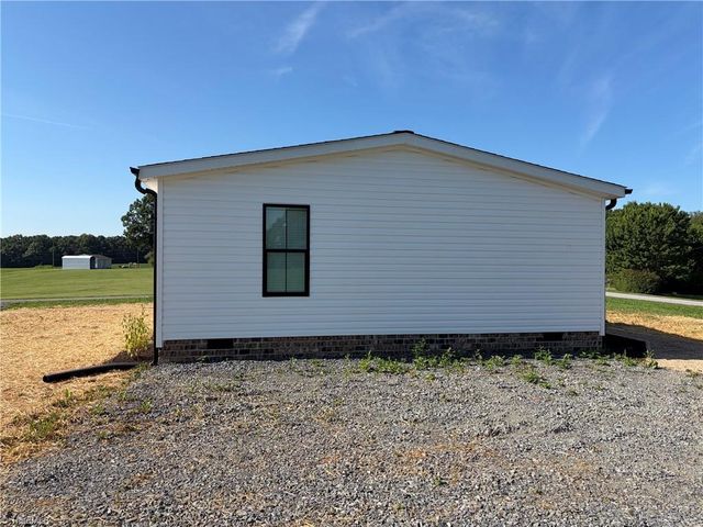 1250 Austin Little Mountain Road, Ronda, NC 28670