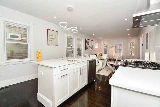 15 Howard St A, Arlington, MA 02476