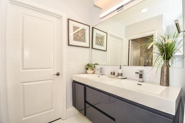 15 Howard St A, Arlington, MA 02476