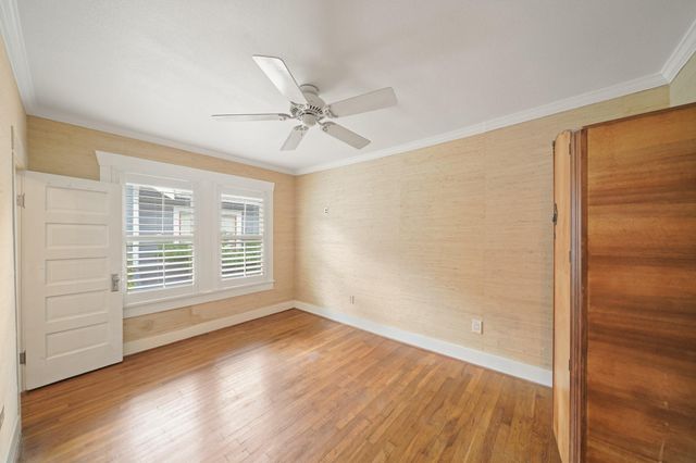 1033 Highland Street, Houston, TX 77009