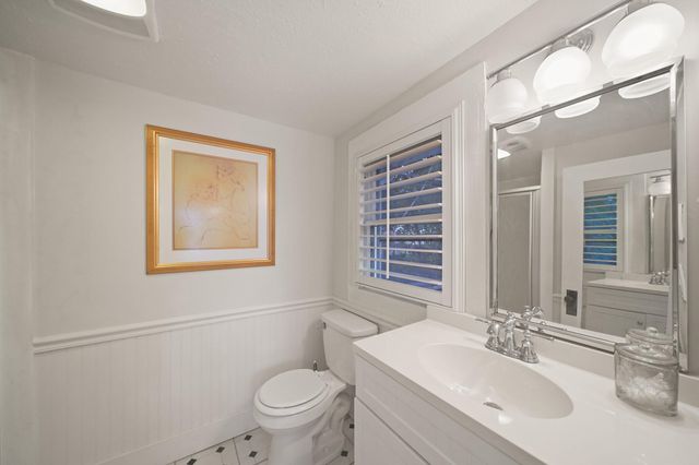 1033 Highland Street, Houston, TX 77009