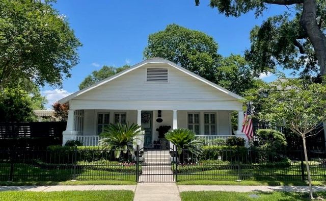 1033 Highland Street, Houston, TX 77009