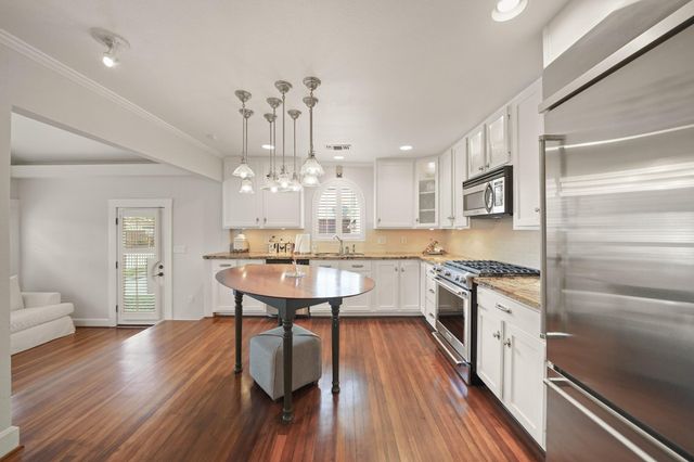 1033 Highland Street, Houston, TX 77009