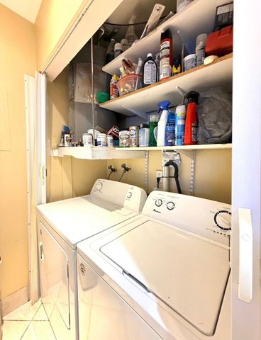 5326 NE 6th H23, Oakland Park, FL 33334