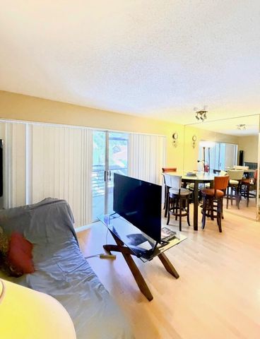 5326 NE 6th H23, Oakland Park, FL 33334