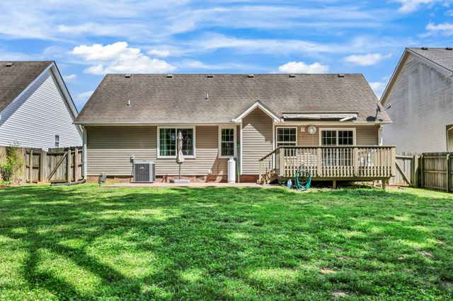 3570 Southwood Dr, Clarksville, TN 37042