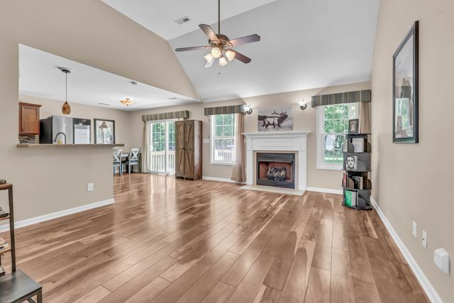 3570 Southwood Dr, Clarksville, TN 37042