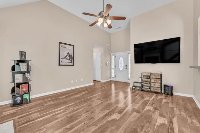 3570 Southwood Dr, Clarksville, TN 37042