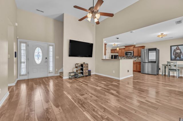 3570 Southwood Dr, Clarksville, TN 37042