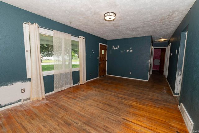 19674 Dubois Avenue, South Bend, IN 46637