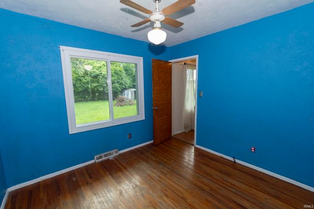 19674 Dubois Avenue, South Bend, IN 46637