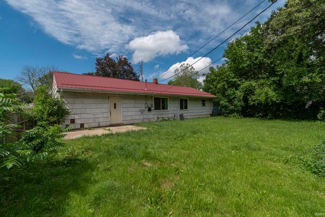19674 Dubois Avenue, South Bend, IN 46637