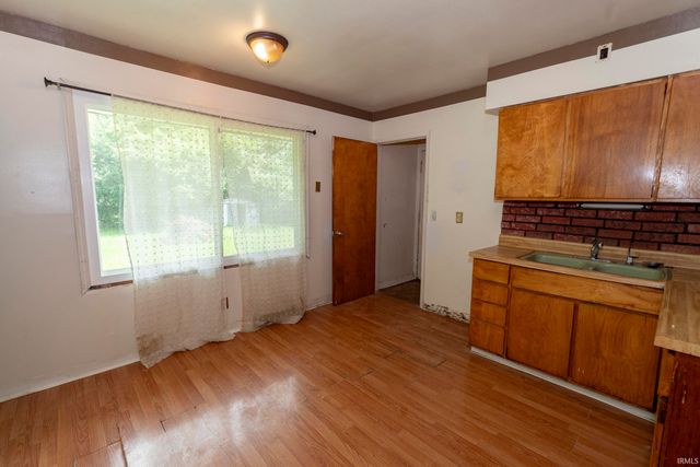 19674 Dubois Avenue, South Bend, IN 46637