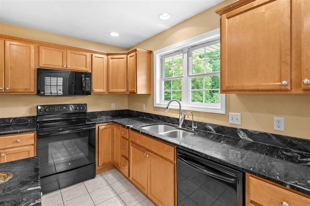 10907 Autumn View Lane, Portage, MI 49002