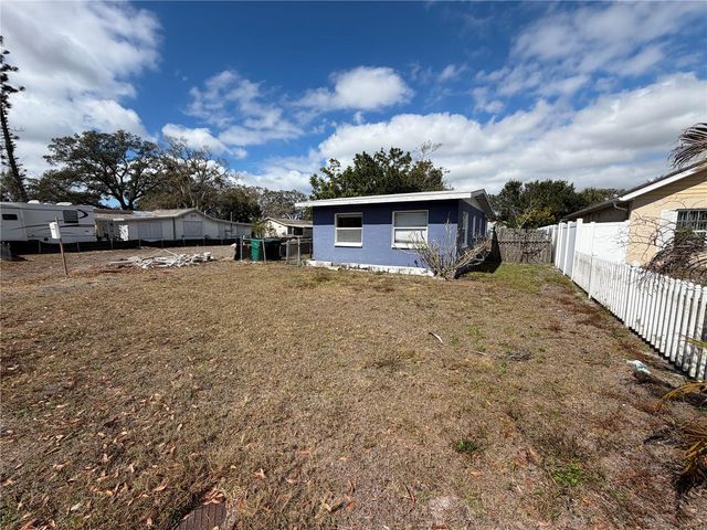 3929 56TH AVENUE N, St Petersburg, FL 33714