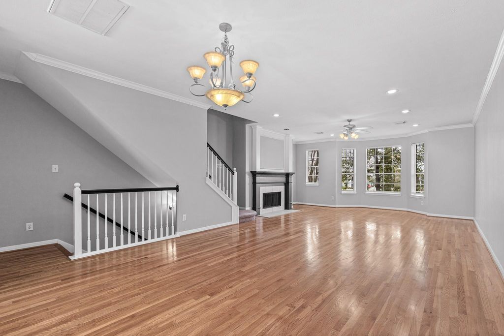 1319 Oneil Street, Houston, TX 77019