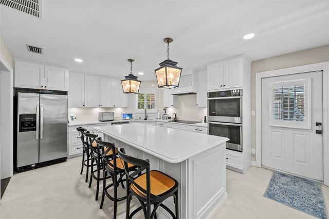 47 AEGEAN AVENUE, Tampa, FL 33606