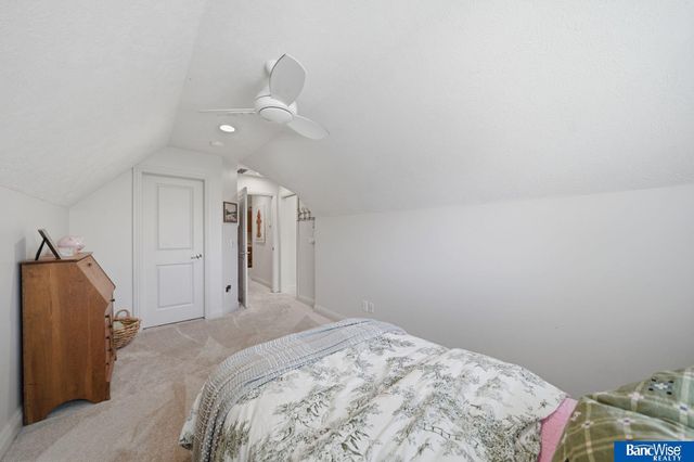 7840 Viburnum Drive, Lincoln, NE 68516