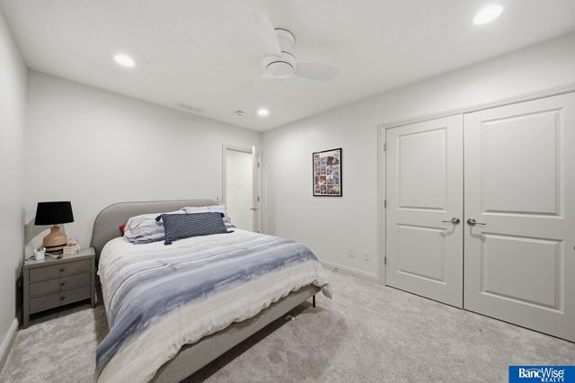 7840 Viburnum Drive, Lincoln, NE 68516