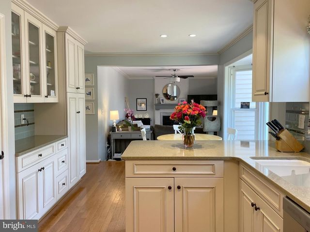 502 CLAGETT ST SW, Leesburg, VA 20175