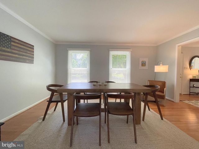 502 CLAGETT ST SW, Leesburg, VA 20175