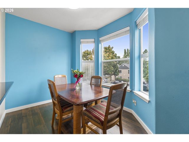 2571 Nw 1ST Dr, Gresham, OR 97030