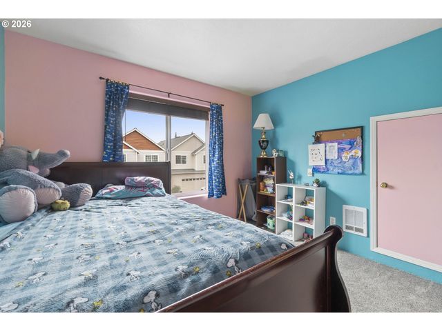 2571 Nw 1ST Dr, Gresham, OR 97030