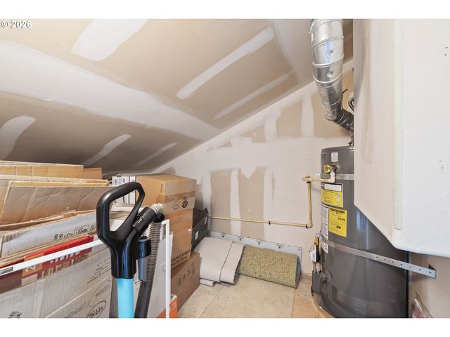 2571 Nw 1ST Dr, Gresham, OR 97030
