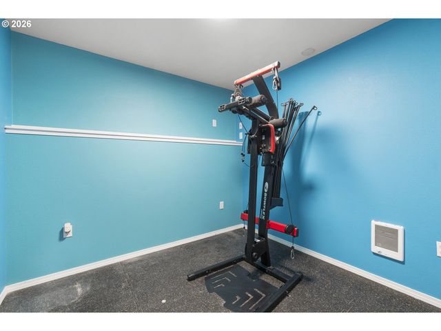 2571 Nw 1ST Dr, Gresham, OR 97030