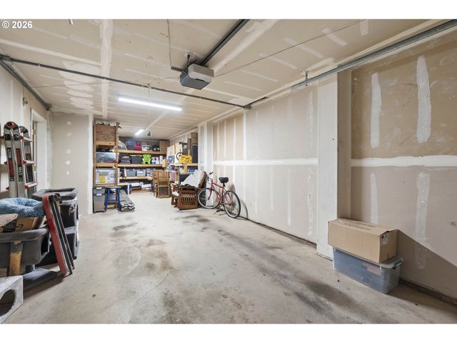 2571 Nw 1ST Dr, Gresham, OR 97030