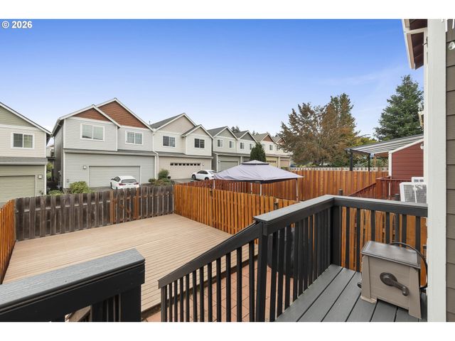 2571 Nw 1ST Dr, Gresham, OR 97030