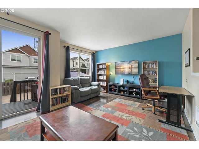2571 Nw 1ST Dr, Gresham, OR 97030