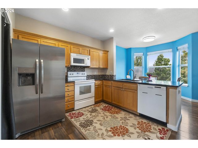 2571 Nw 1ST Dr, Gresham, OR 97030