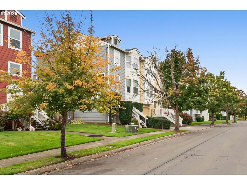 2571 Nw 1ST Dr, Gresham, OR 97030