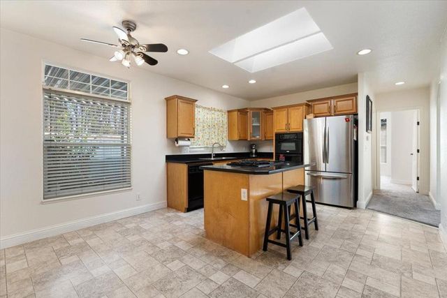 8710 Prunedale North Road, Salinas, CA 93907