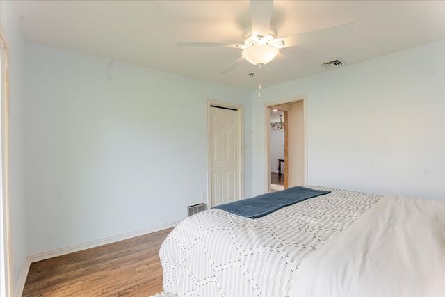 1910 Colony Drive, Irving, TX 75061