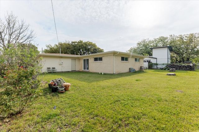 1910 Colony Drive, Irving, TX 75061