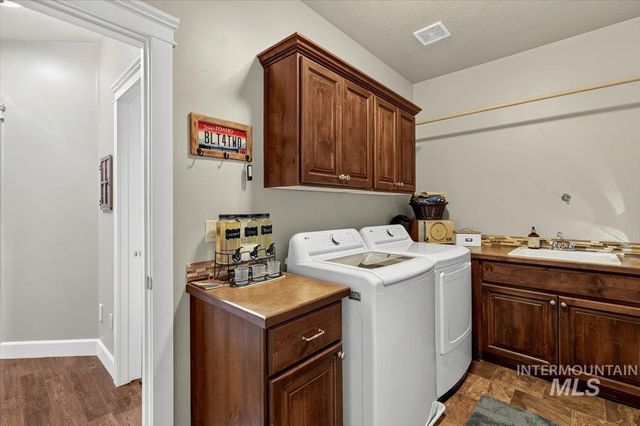 13458 S Stockbridge Way, Nampa, ID 83686