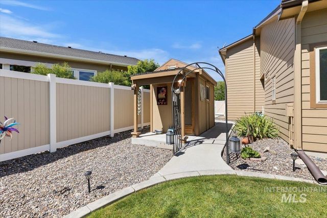 13458 S Stockbridge Way, Nampa, ID 83686